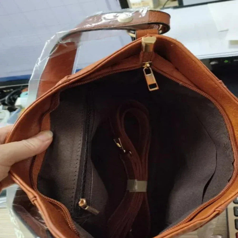 Georgia's Timeless Elegance | Classic Vintage Shoulder Bag